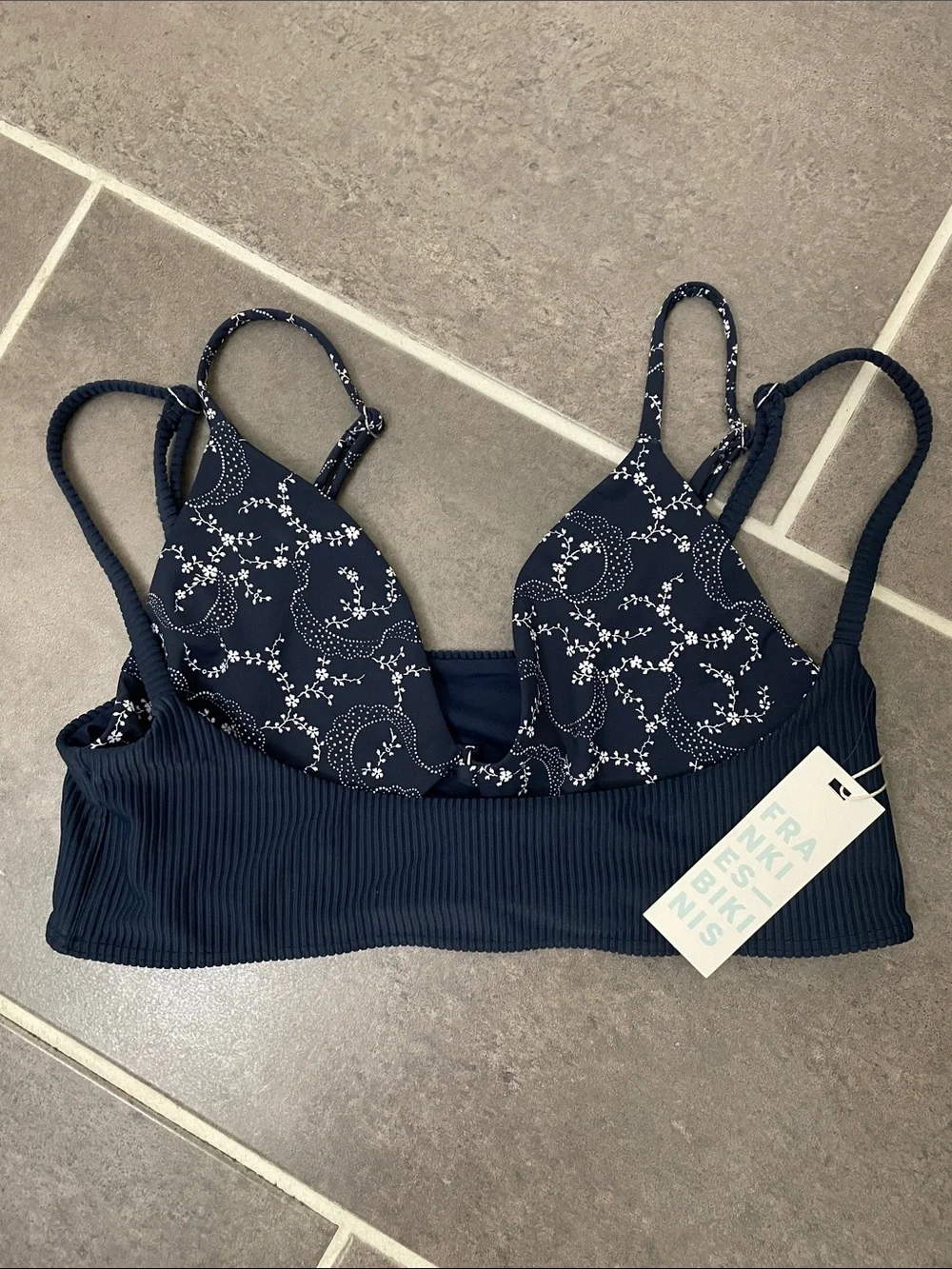 Frankies Bikinis Bellamy Ribbed Bikini Top size  Medium